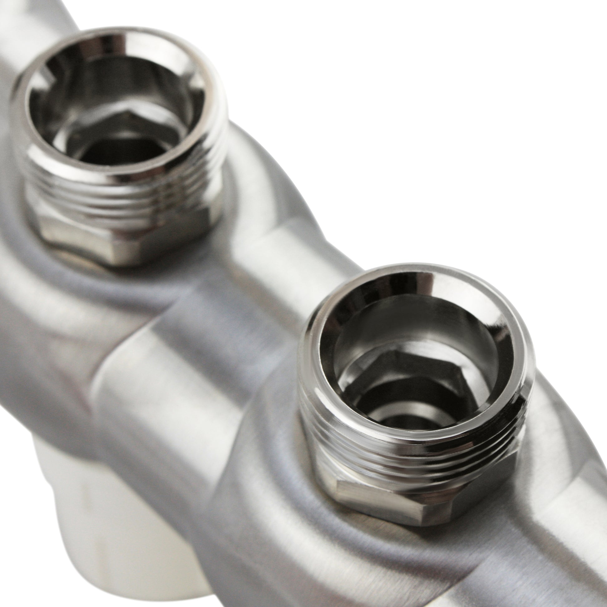 Detailansicht des Rohranschlusses am Heizkreisverteiler